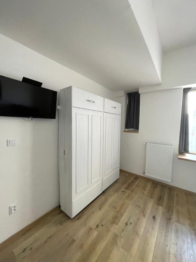 Red&Black Apartment City Centr, Na Hradbach 118 Ostrava Exterior photo