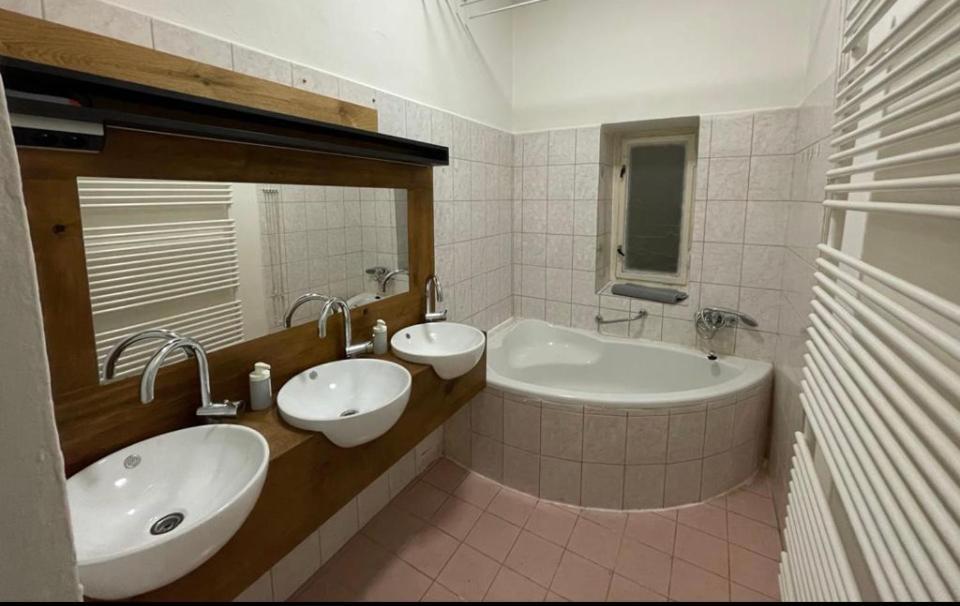 Red&Black Apartment City Centr, Na Hradbach 118 Ostrava Exterior photo